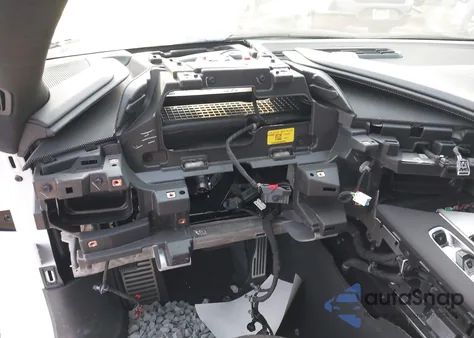 2021 Chevrolet Corvette Stingray из США, поврежденный, VIN 1G1YA3D48M5103960